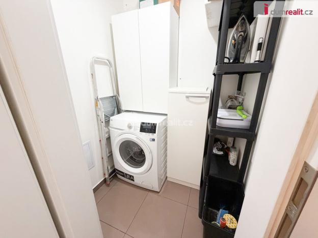 Pronájem bytu 3+kk, Praha - Hloubětín, Saarinenova, 80 m2