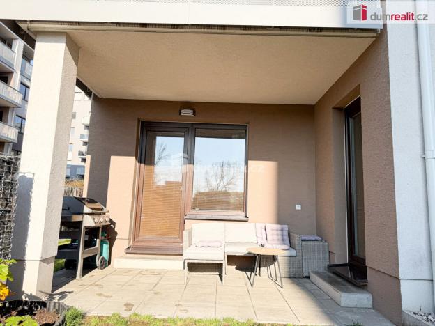 Pronájem bytu 3+kk, Praha - Hloubětín, Saarinenova, 80 m2