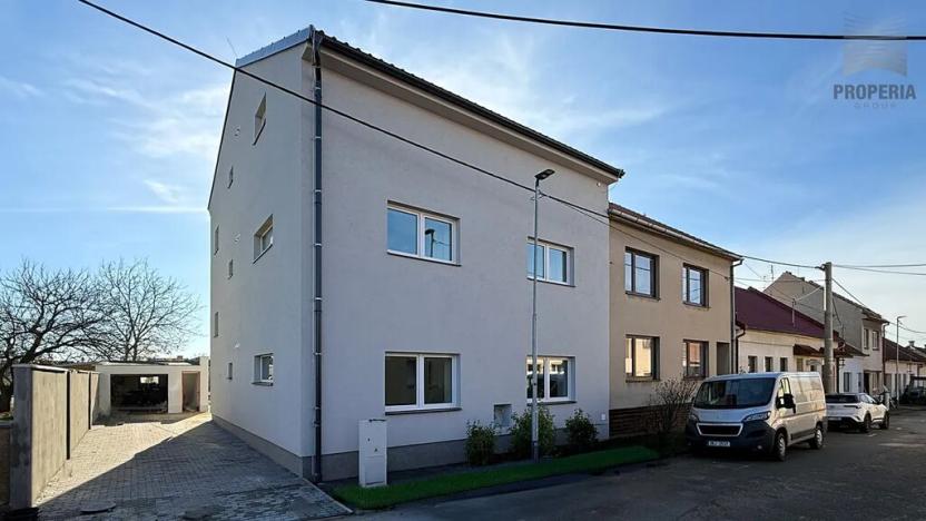 Prodej bytu 3+kk, Kobylnice, Uzavřená, 73 m2