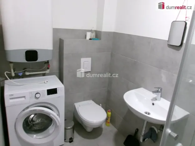 Pronájem bytu 1+kk, Dobrovice, Na Hložku, 30 m2