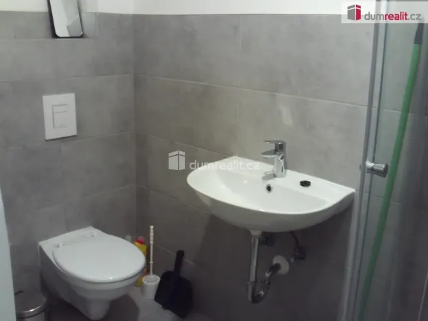 Pronájem bytu 1+kk, Dobrovice, Na Hložku, 30 m2