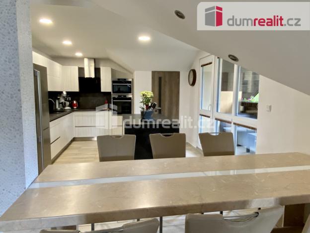 Pronájem činžovního domu, Mariánské Lázně - Hamrníky, třída Vítězství, 400 m2