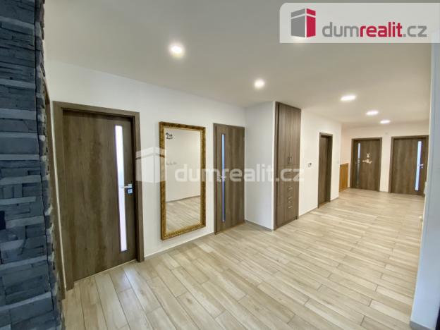 Pronájem činžovního domu, Mariánské Lázně - Hamrníky, třída Vítězství, 400 m2