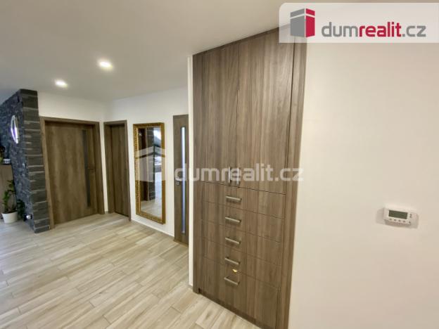 Pronájem činžovního domu, Mariánské Lázně - Hamrníky, třída Vítězství, 400 m2