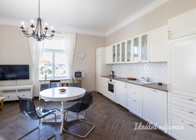 Pronájem bytu 2+kk, Praha - Vinohrady, Na Kozačce, 52 m2