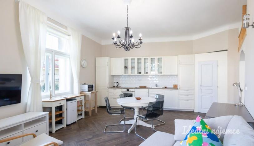 Pronájem bytu 2+kk, Praha - Vinohrady, Na Kozačce, 52 m2