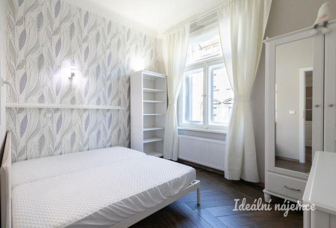 Pronájem bytu 2+kk, Praha - Vinohrady, Na Kozačce, 52 m2