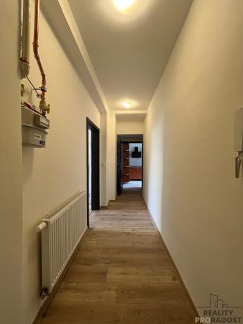 Pronájem bytu 2+1, Kladno, Poštovní náměstí, 68 m2