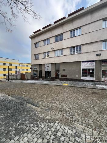Pronájem bytu 2+1, Kladno, Poštovní náměstí, 68 m2