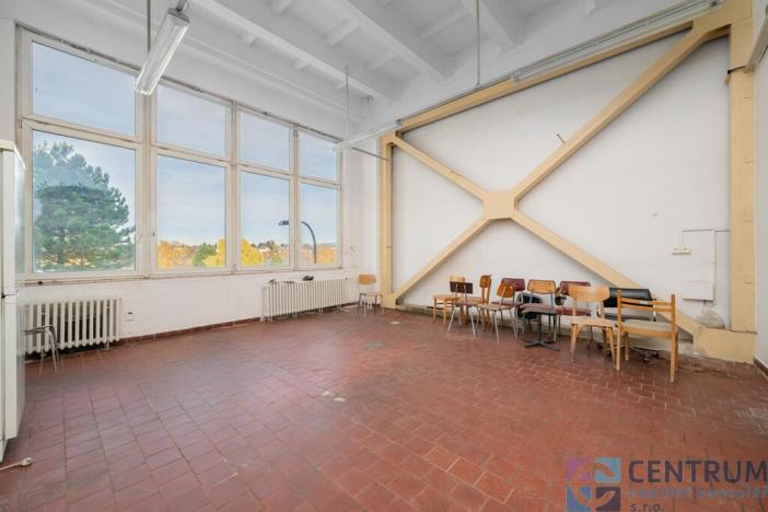 Pronájem skladu, Turnov, Přepeřská, 1568 m2