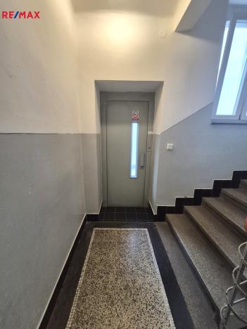 Prodej bytu 2+kk, Praha - Žižkov, Radhošťská, 50 m2