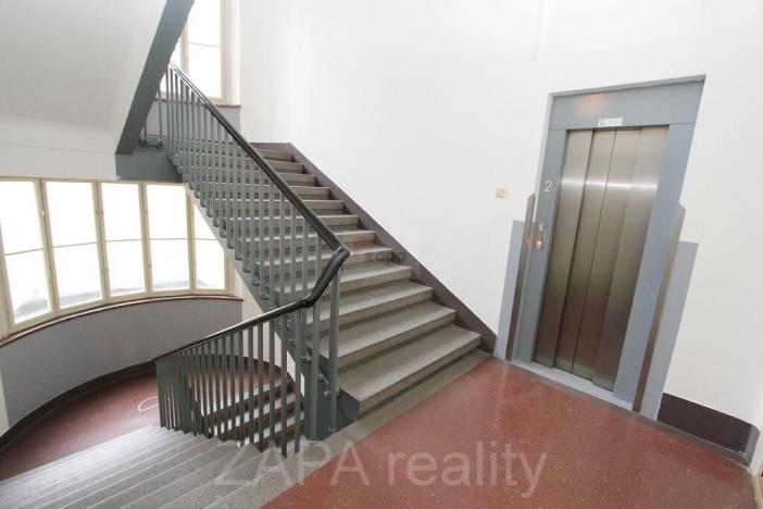 Pronájem kanceláře, Praha - Nové Město, Národní, 65 m2