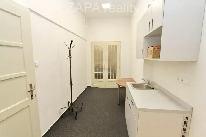 Pronájem kanceláře, Praha - Nové Město, Národní, 65 m2