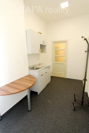 Pronájem kanceláře, Praha - Nové Město, Národní, 65 m2