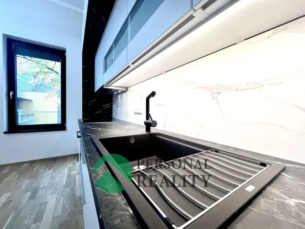 Pronájem bytu 1+kk, Praha - Vokovice, K Červenému vrchu, 53 m2