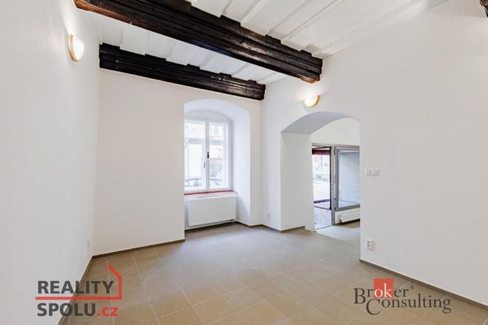 Pronájem obchodního prostoru, Jihlava, Čajkovského, 131 m2