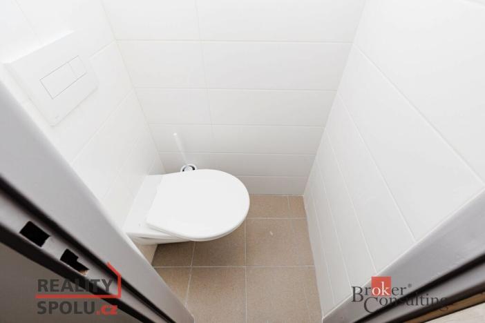 Pronájem obchodního prostoru, Jihlava, Čajkovského, 131 m2