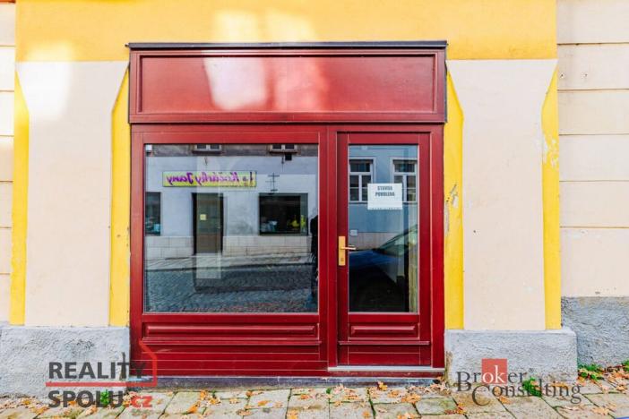 Pronájem obchodního prostoru, Jihlava, Čajkovského, 131 m2