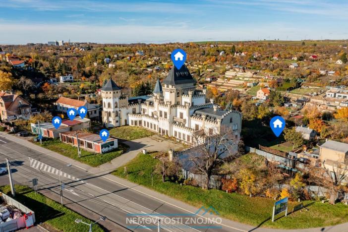 Prodej ubytování, Znojmo, Suchohrdelská, 1550 m2