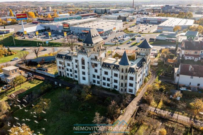 Prodej ubytování, Znojmo, Suchohrdelská, 1550 m2