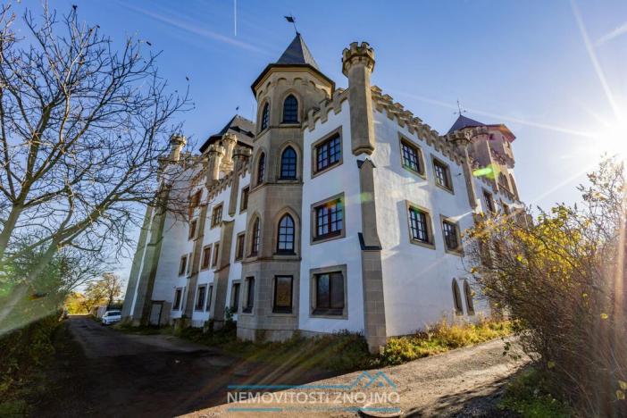 Prodej ubytování, Znojmo, Suchohrdelská, 1550 m2