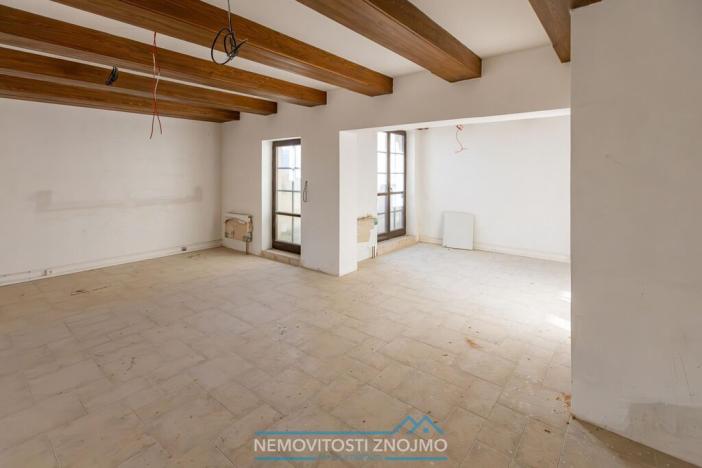 Prodej ubytování, Znojmo, Suchohrdelská, 1550 m2