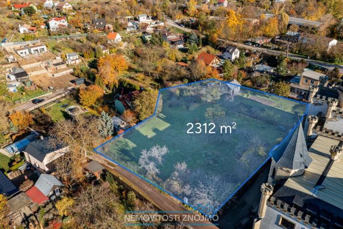 Prodej komerčního pozemku, Znojmo, Suchohrdelská, 2312 m2