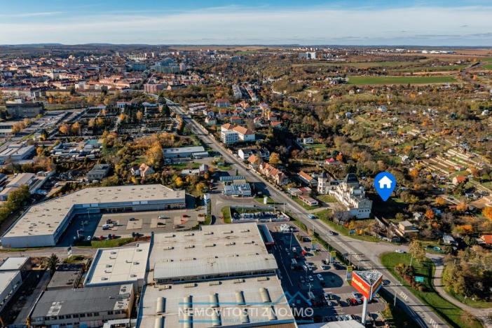 Prodej komerčního pozemku, Znojmo, Suchohrdelská, 2312 m2