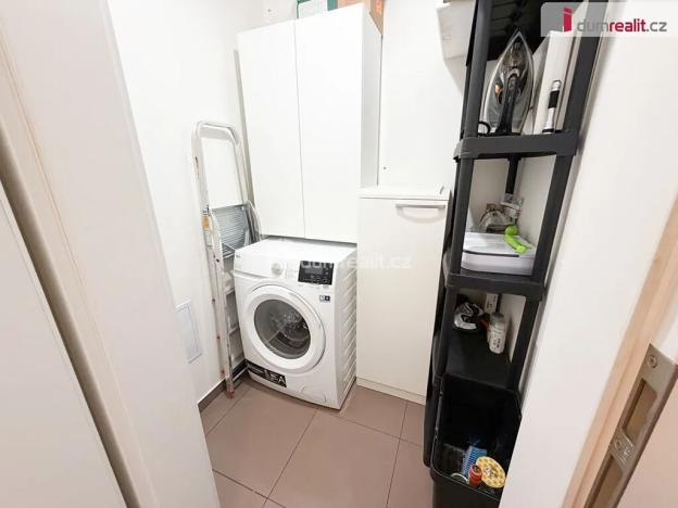 Pronájem bytu 3+kk, Praha - Hloubětín, Saarinenova, 80 m2