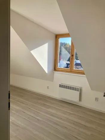 Pronájem bytu 2+kk, Praha - Košíře, Vrchlického, 47 m2