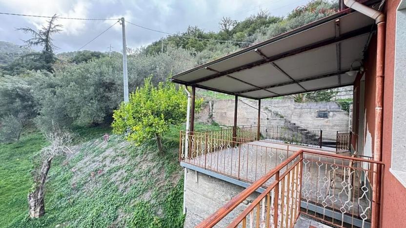 Prodej rodinného domu, San Piero Patti, Itálie, 130 m2