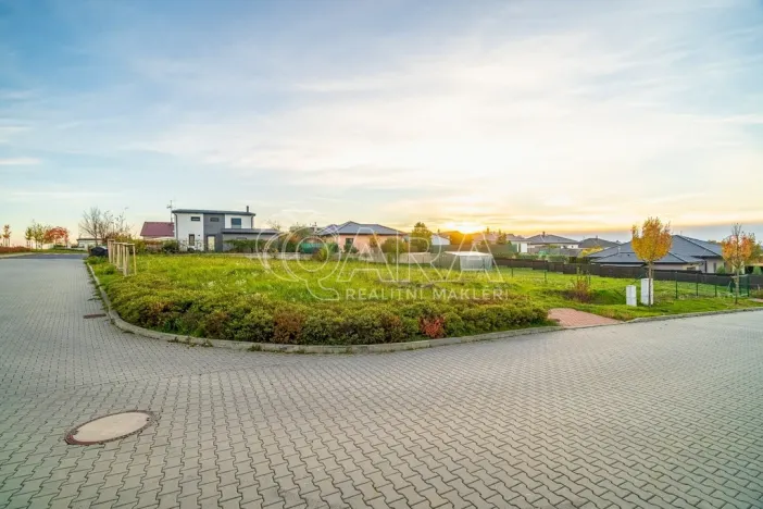 Prodej pozemku pro bydlení, Mělník, Včelařská, 863 m2