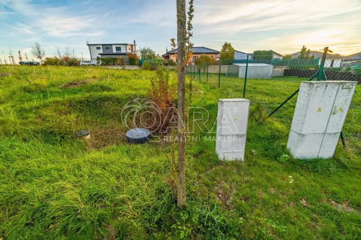 Prodej pozemku pro bydlení, Mělník, Včelařská, 863 m2