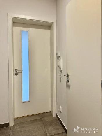 Pronájem bytu 2+kk, Praha - Michle, Hadovitá, 50 m2