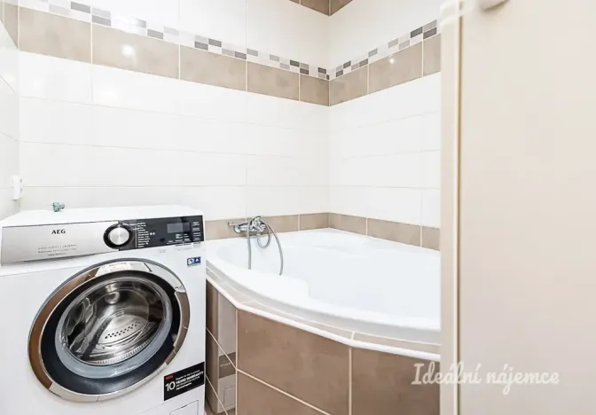 Pronájem bytu 4+1, Praha - Libeň, Podvinný mlýn, 87 m2