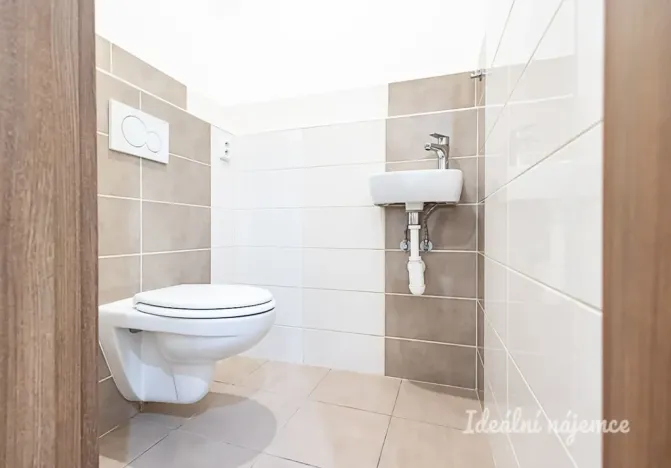 Pronájem bytu 4+1, Praha - Libeň, Podvinný mlýn, 87 m2