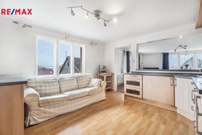 Prodej rodinného domu, Jenišovice - Odolenovice, 150 m2