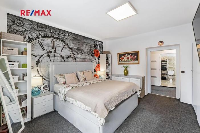 Prodej vily, České Velenice, Komenského, 247 m2