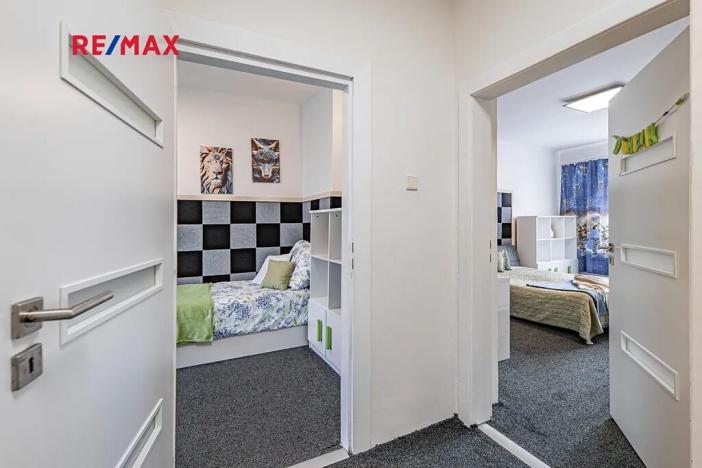 Prodej rodinného domu, České Velenice, Komenského, 247 m2