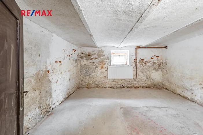 Prodej rodinného domu, České Velenice, Komenského, 247 m2