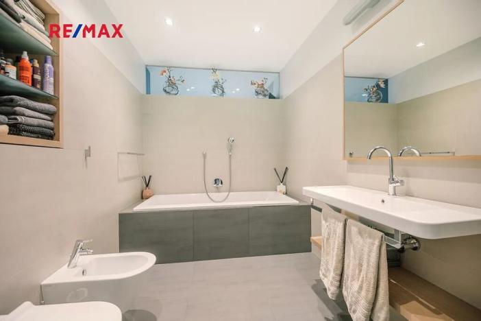 Prodej atypického bytu, Pardubice, Nerudova, 160 m2