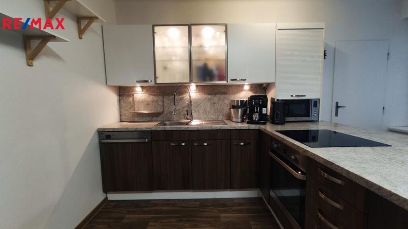 Prodej bytu 3+1, Štíty, Sportovní, 90 m2