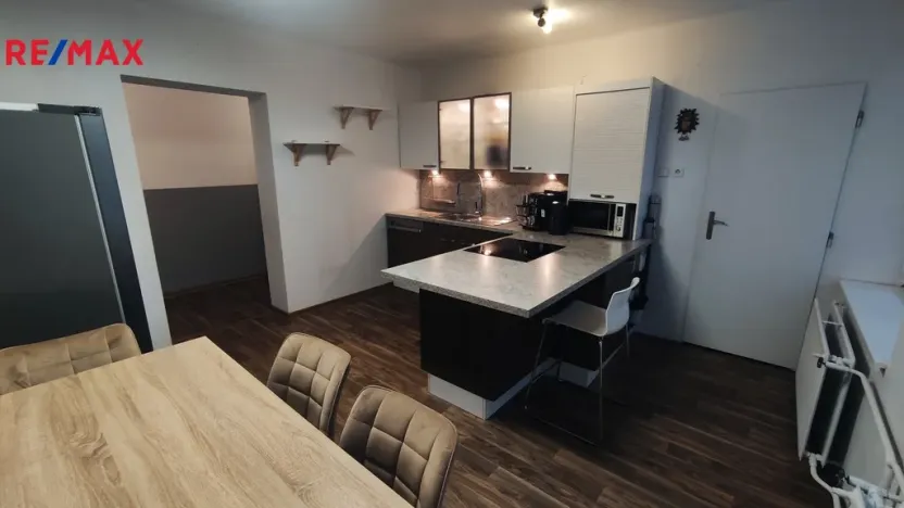 Prodej bytu 3+1, Štíty, Sportovní, 90 m2