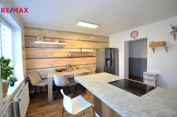 Prodej bytu 3+1, Štíty, Sportovní, 81 m2