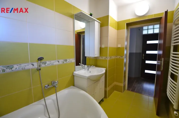 Prodej bytu 3+1, Štíty, Sportovní, 81 m2