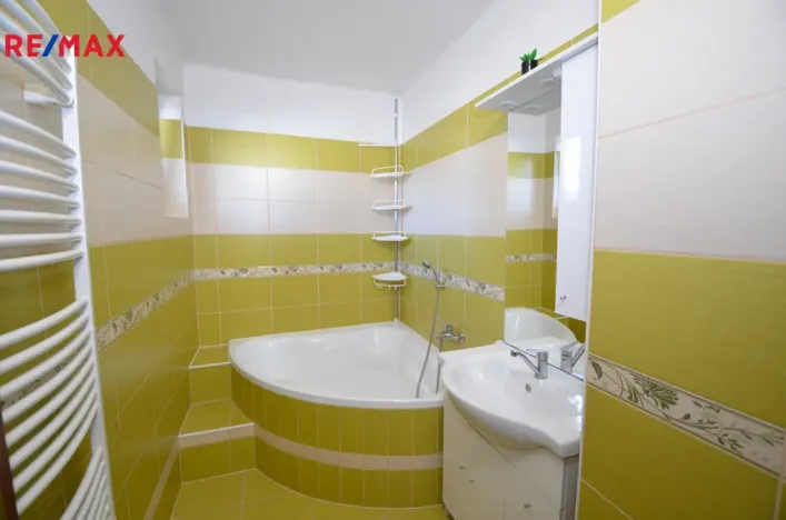 Prodej bytu 3+1, Štíty, Sportovní, 81 m2