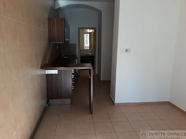 Pronájem bytu 1+kk, Tábor, Jordánská, 26 m2