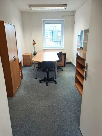Pronájem kanceláře, Praha - Krč, Na Dvorcích, 38 m2
