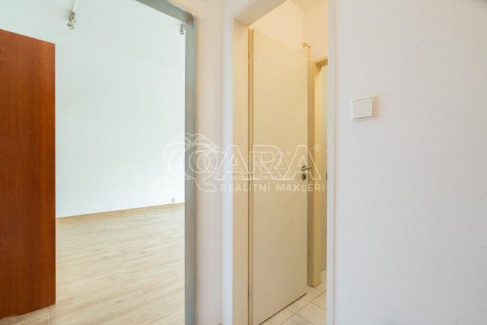 Pronájem bytu 1+kk, Praha - Stodůlky, Petržílkova, 32 m2