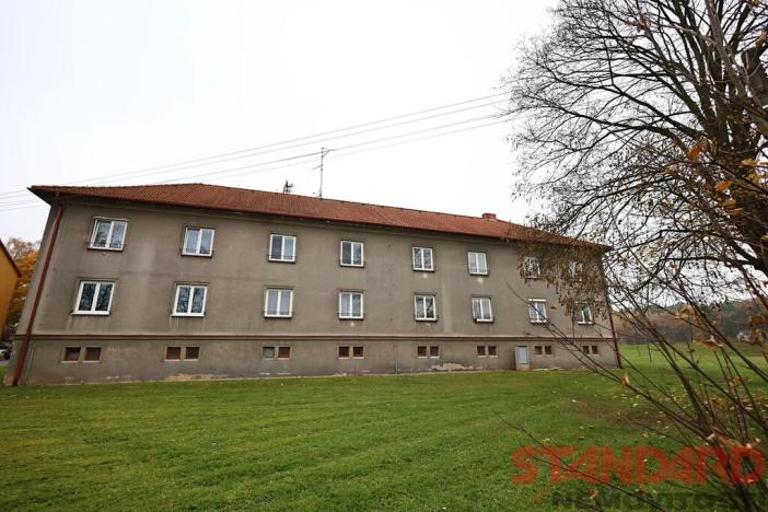 Pronájem bytu 2+1, Tlučná, V Rybníčkách, 71 m2